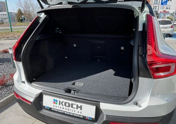 Volvo XC 40 cena 152500 przebieg: 49300, rok produkcji 2021 z Nowy Targ małe 254